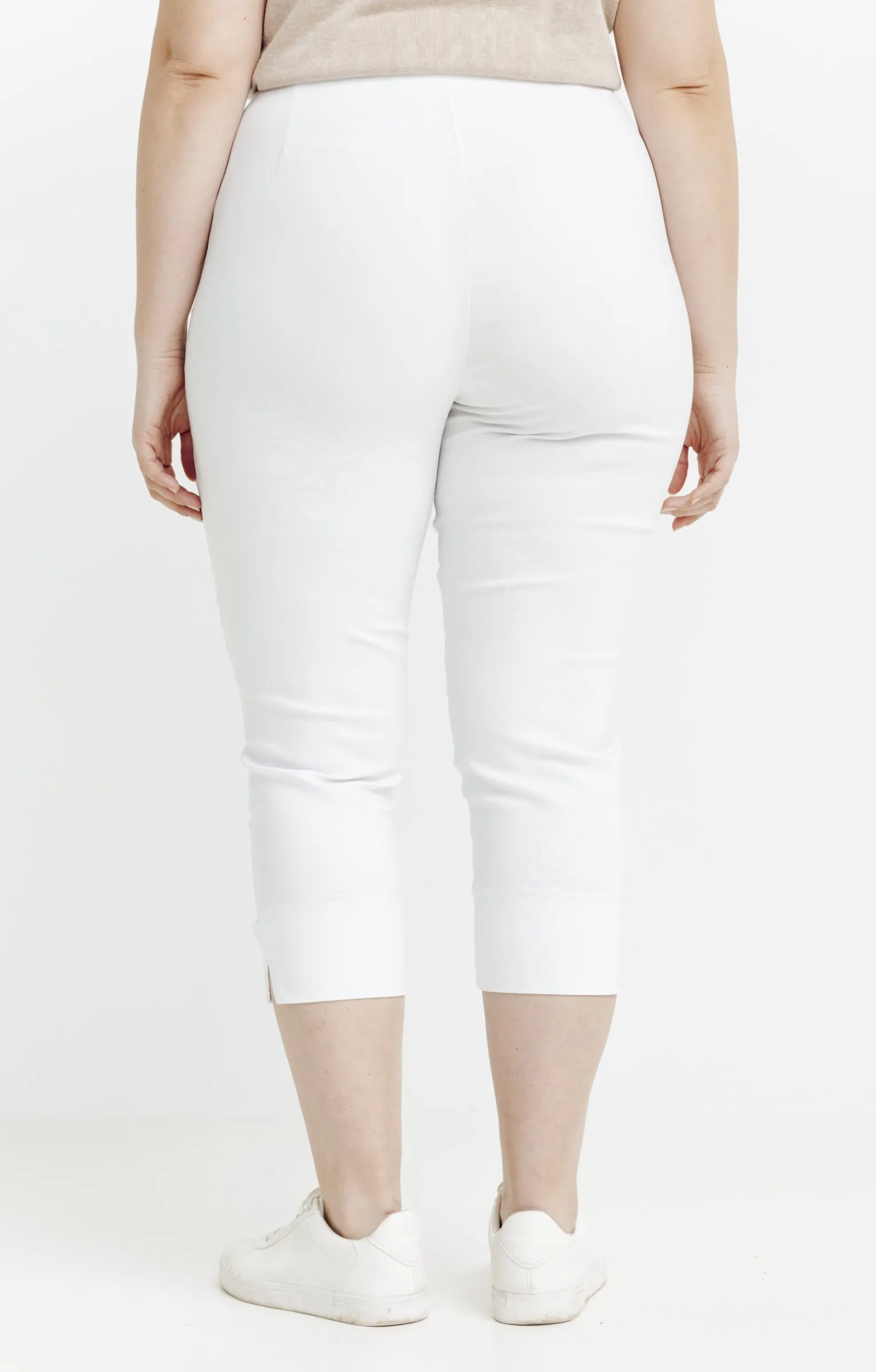 Toscane Boutique Pantalons|Pantacourt avec oeillet en bas de jambe BLANC