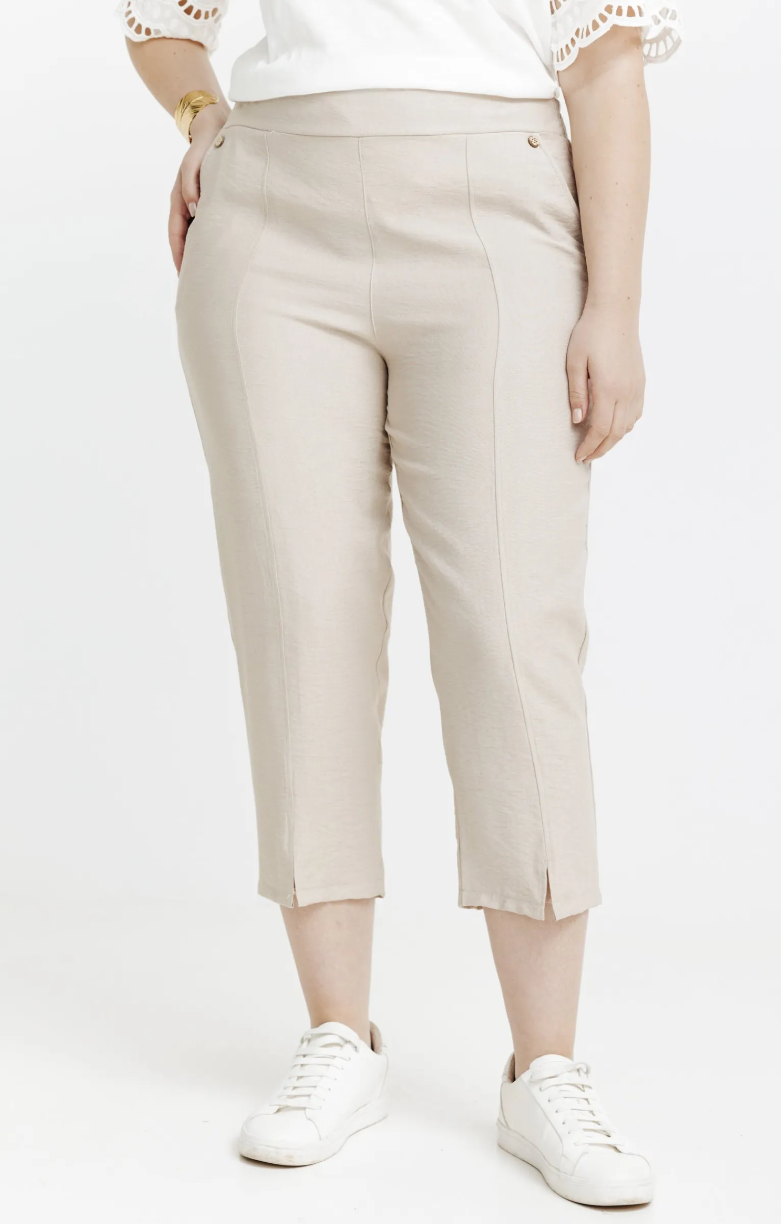 Toscane Boutique Pantalons|Pantacourt droit boutons fleurs AVOINE