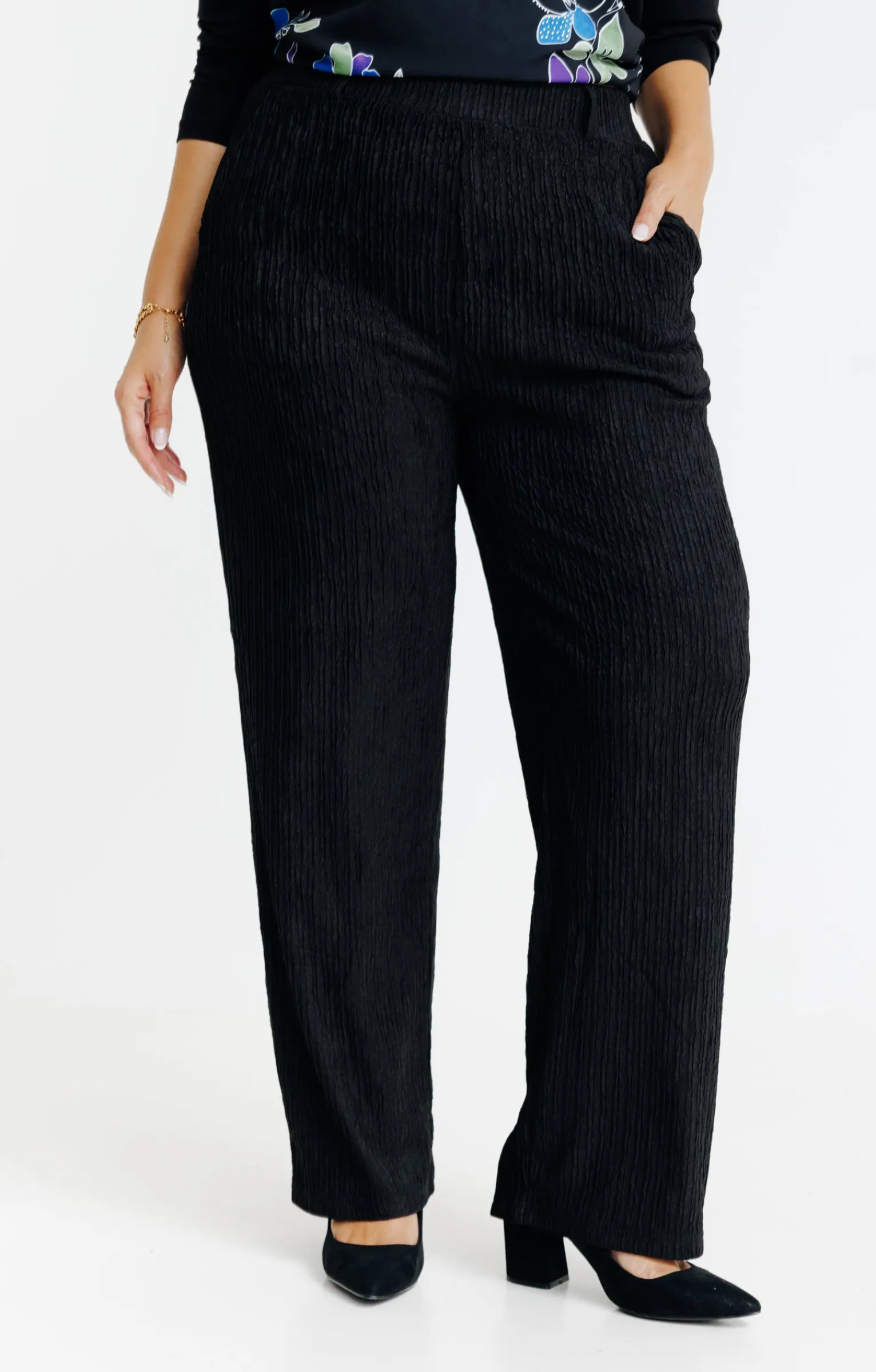 Toscane Boutique Pantalons|Pantalon maille froissée légère NOIR