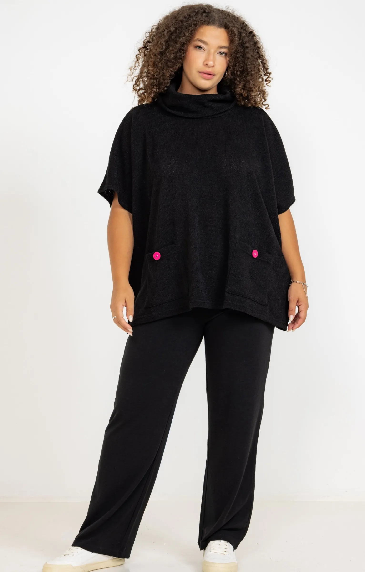 Toscane Boutique Pulls & Cardigans|Poncho à poches et boutons colorés NOIR