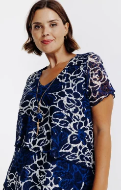 Toscane Boutique Robes|Robe en dentelle avec collier MARINE