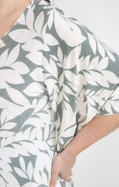 Toscane Boutique Tee-shirts|Tee-shirt forme poncho col V et collier TILLEUL