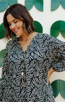 Toscane Boutique Tee-shirts|Tee-shirt imprimé et collier NOIR